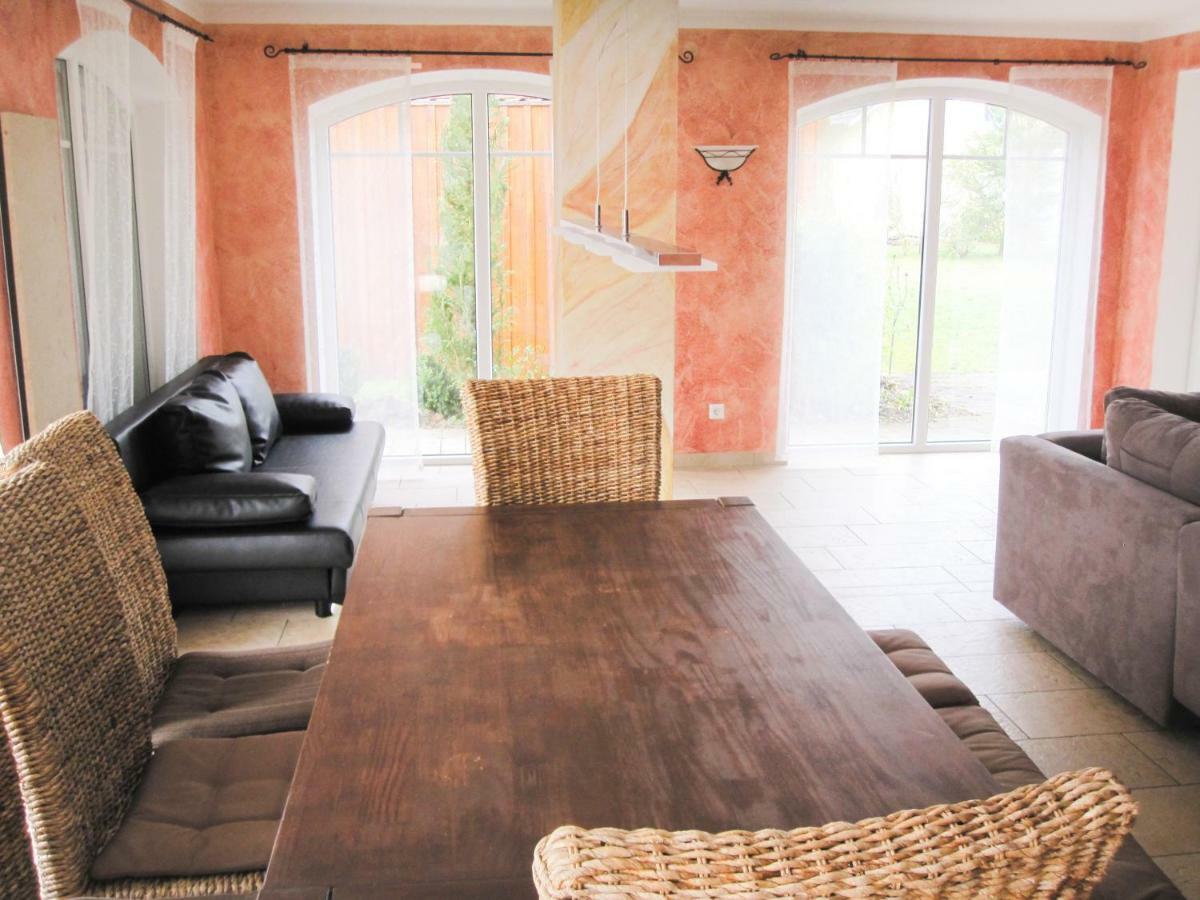 Ferienvilla Am Brueckelsee * Wackersdorf